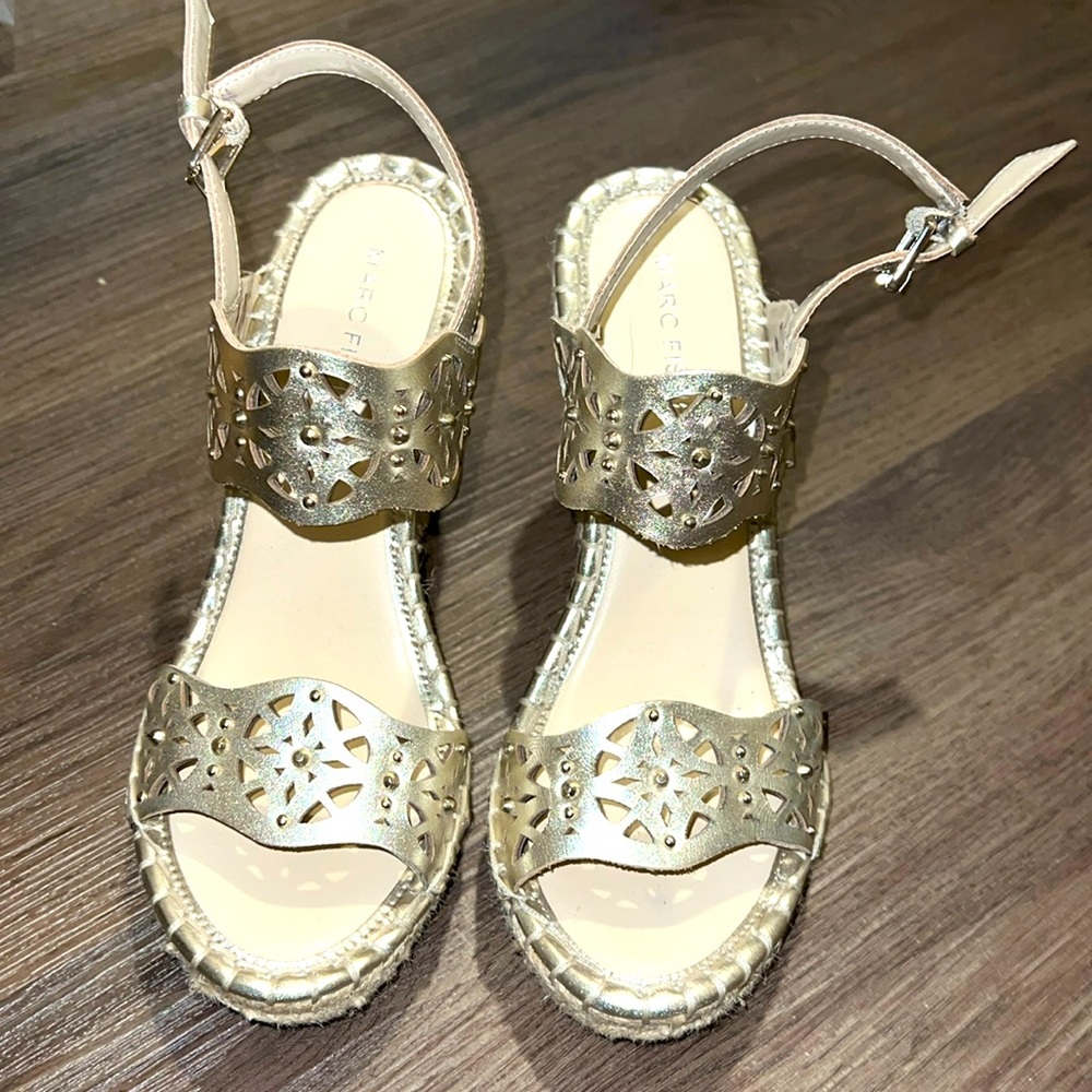 Marc Fisher Wedges